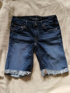 American Eagle Bermuda Jean Shorts Size 0